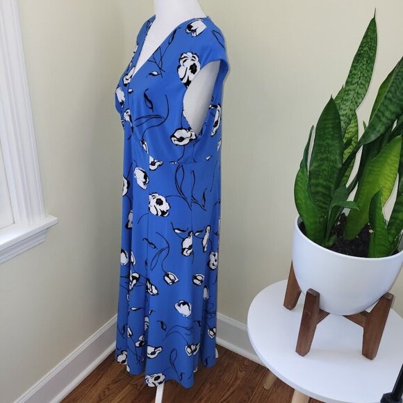 Evan Picone Black Label Floral Knee Length Dress V-Neck Sleeveless Blue Size 14 - Picture 3 of 14